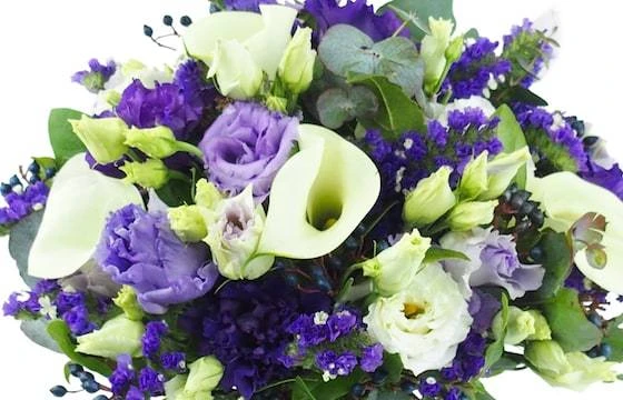 Bouquet Rond Blanc & Violet "Ostrava" 2 Bouquet Rond Blanc & Violet "Ostrava" – Image 2