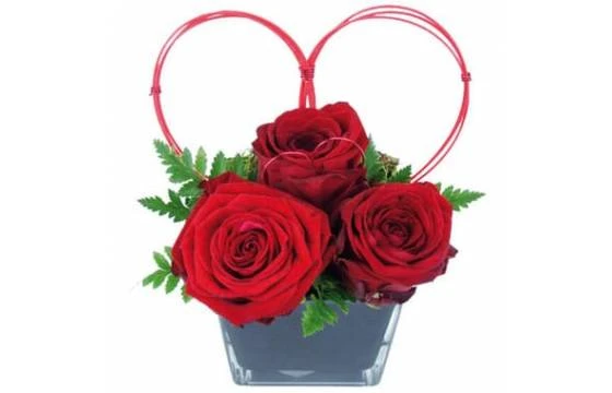 Composition De Roses Rouges Cupidon 1 Composition De Roses Rouges Cupidon